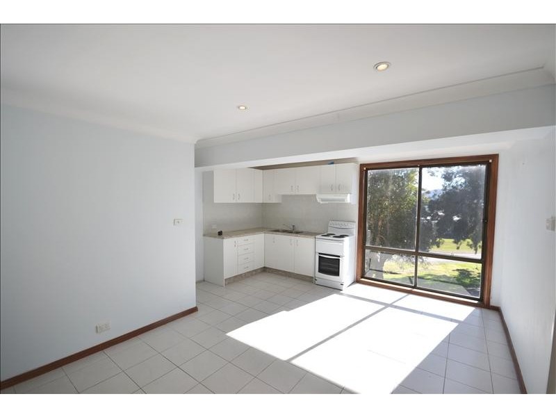 12 Comarong Street, Greenwell Point NSW 2540