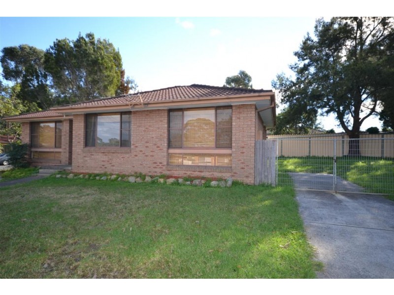 2 Balmaringa Avenue, North Nowra NSW 2541