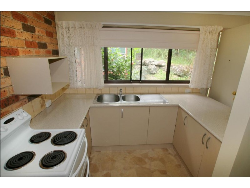 7/76 Brinawarr Street, Bomaderry NSW 2541