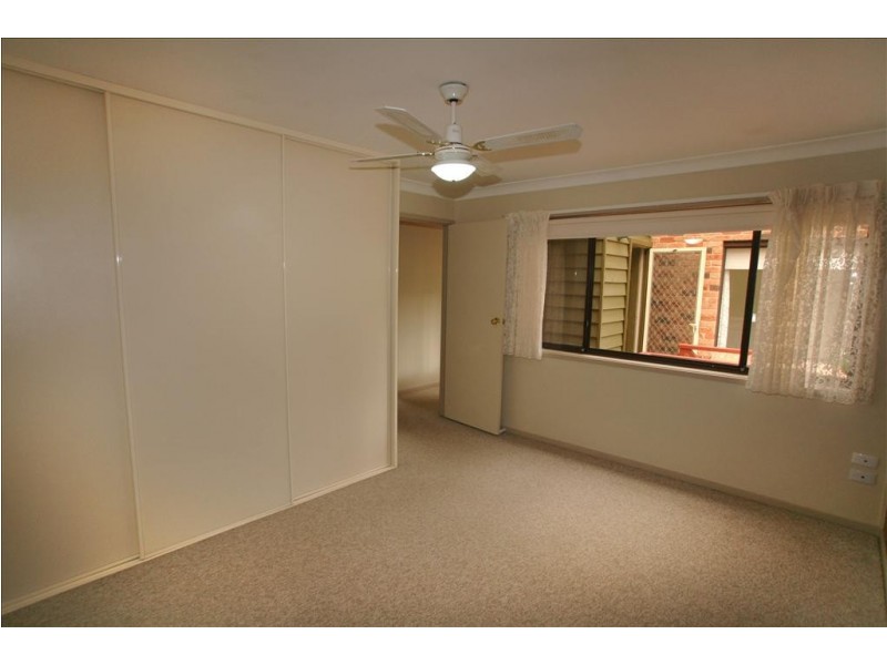 7/76 Brinawarr Street, Bomaderry NSW 2541