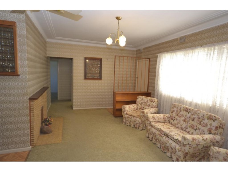 84 Jervis Street, Nowra NSW 2541