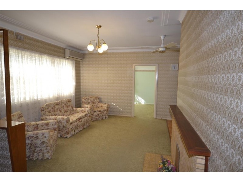 84 Jervis Street, Nowra NSW 2541