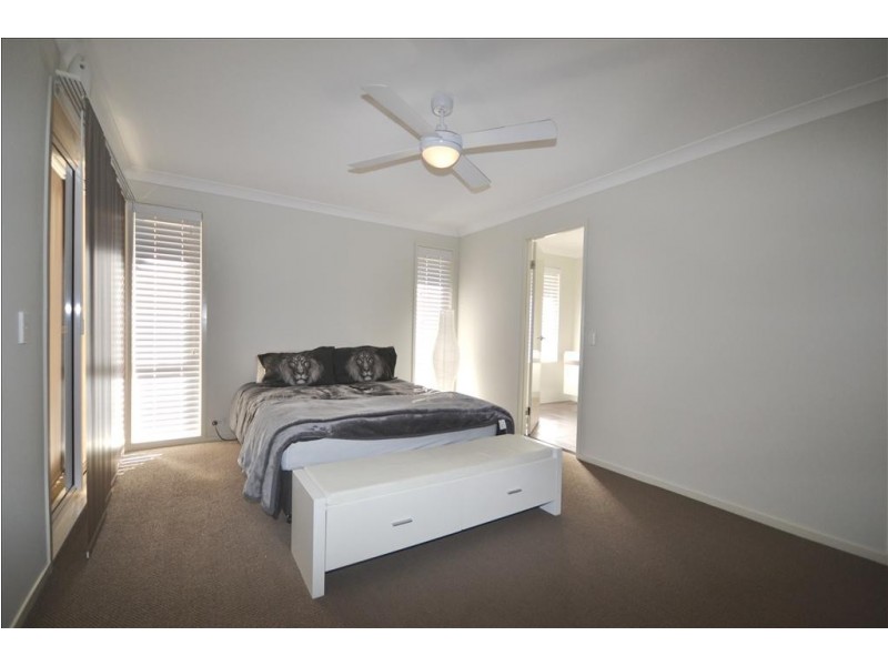 12 Blue Bell Way, Worrigee NSW 2540