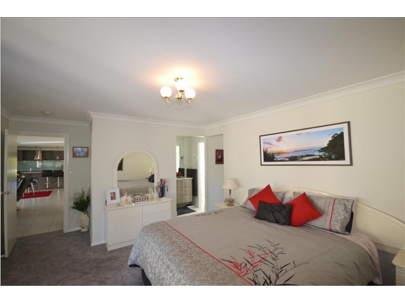 4 Coral Sea Drive, West Nowra NSW 2541