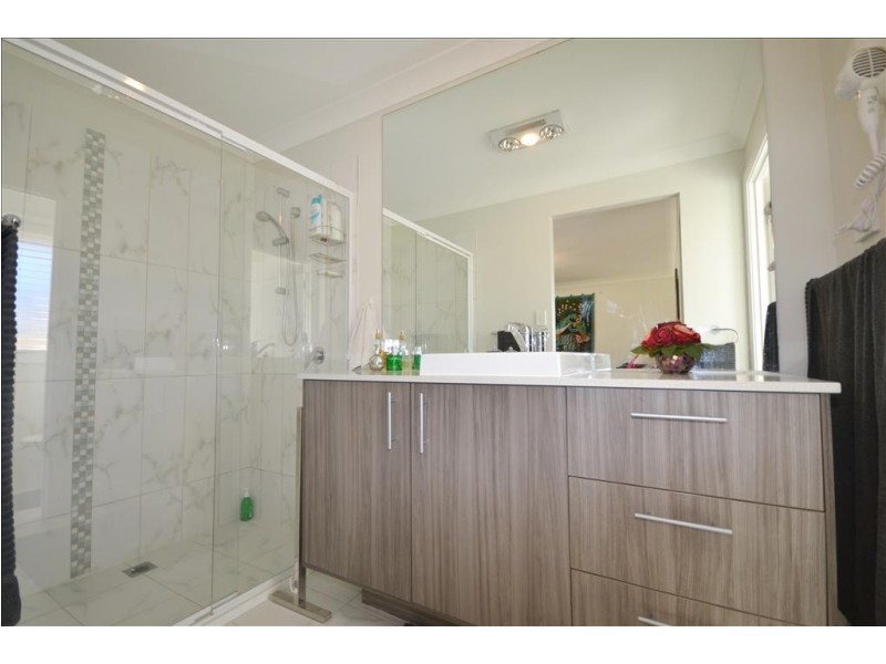 4 Coral Sea Drive, West Nowra NSW 2541