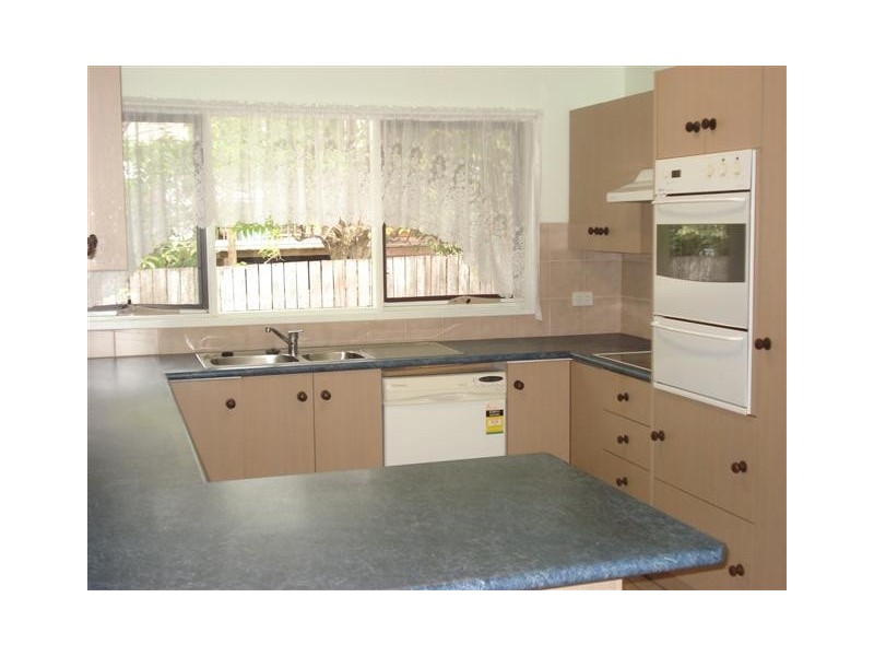 23 Walsh Crescent, North Nowra NSW 2541