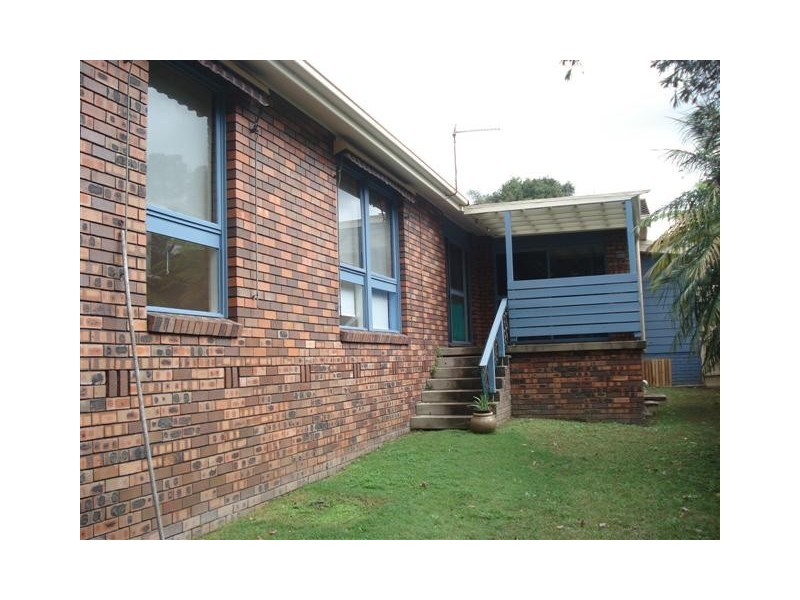 23 Walsh Crescent, North Nowra NSW 2541