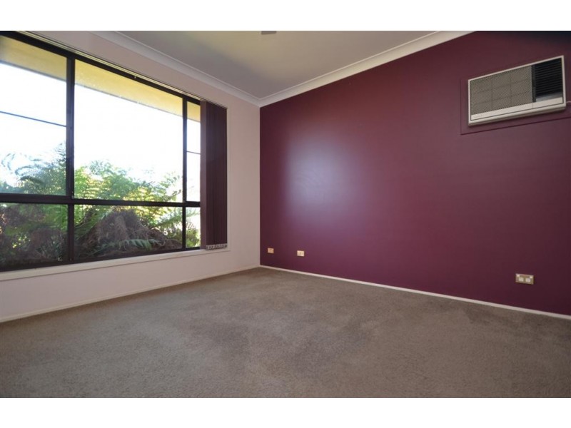 15 Kareela Crescent, North Nowra NSW 2541