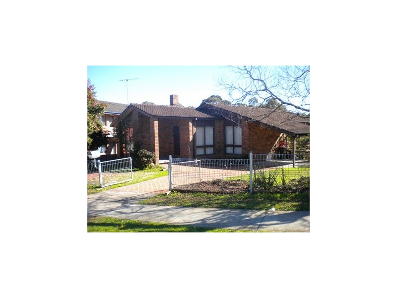 3 Albatross Road, Nowra NSW 2541