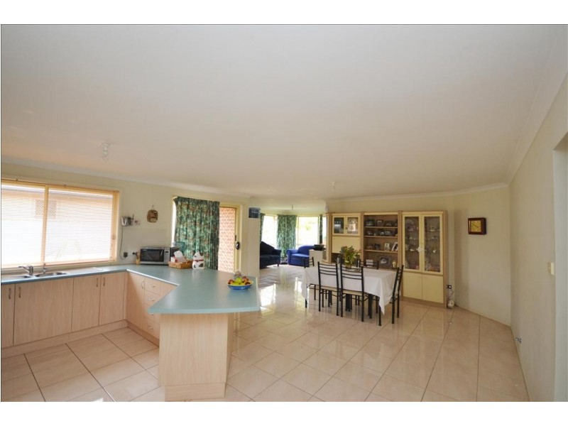 55 Warrigal Street, Nowra NSW 2541