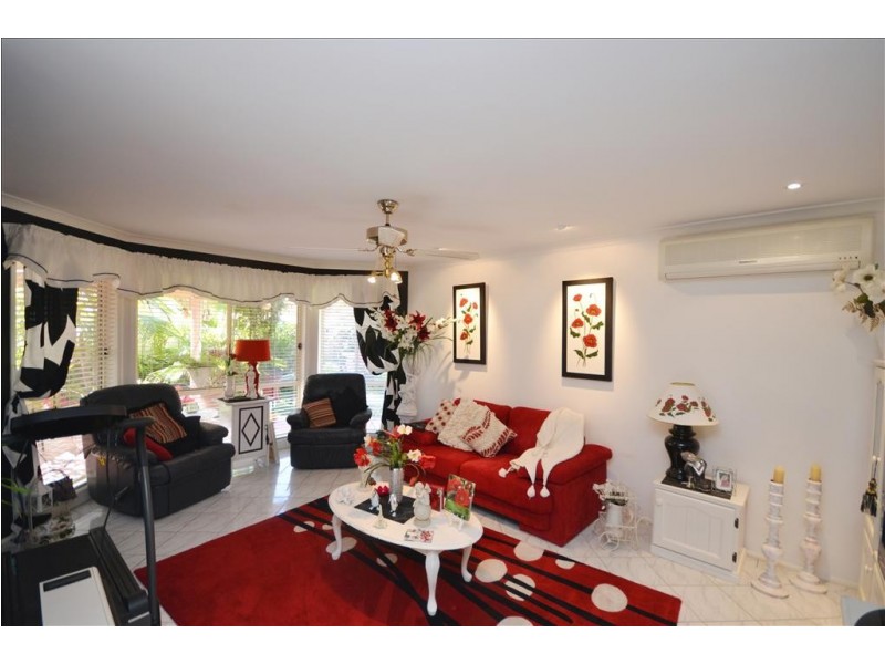 75 Burradoo Crescent, Nowra NSW 2541