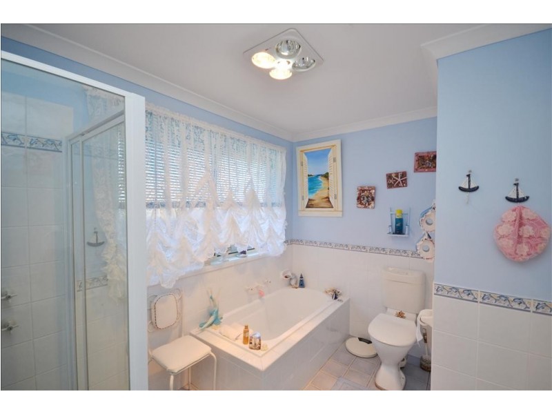 75 Burradoo Crescent, Nowra NSW 2541