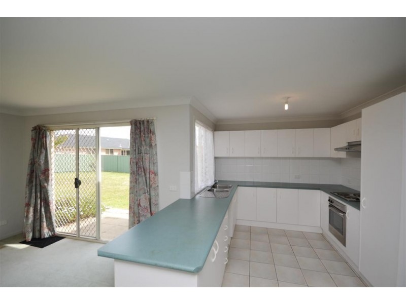 37 Clipper Road, Nowra NSW 2541