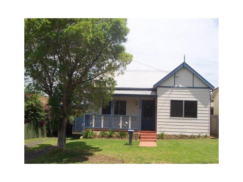 42 Douglas Street, Nowra NSW 2541