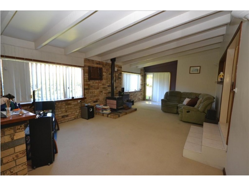 42 Douglas Street, Nowra NSW 2541