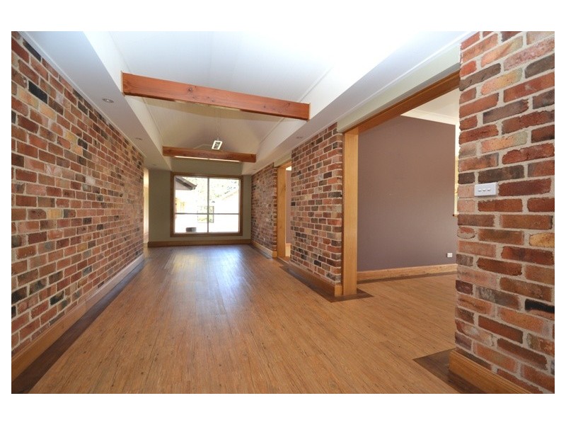 11 Monterey Drive, Nowra Hill NSW 2540