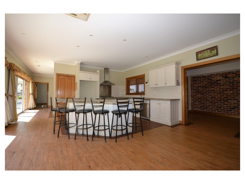 11 Monterey Drive, Nowra Hill NSW 2540