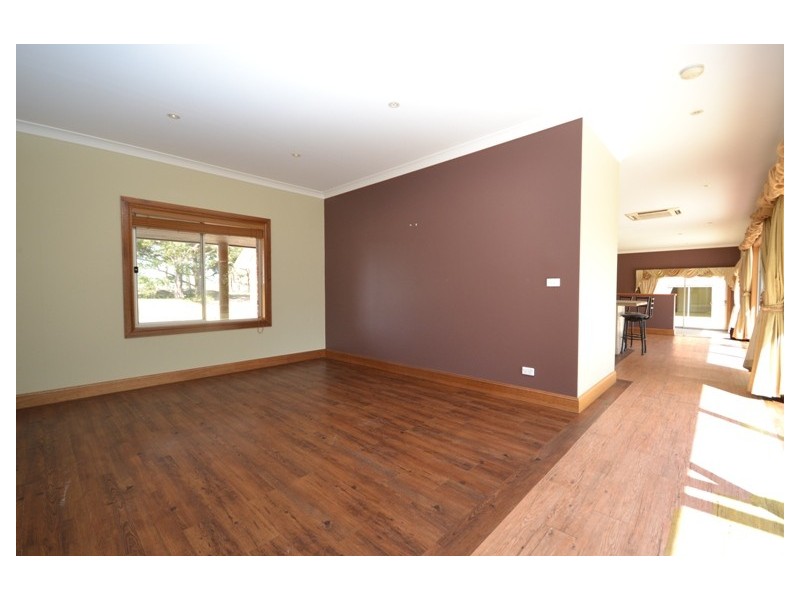 11 Monterey Drive, Nowra Hill NSW 2540