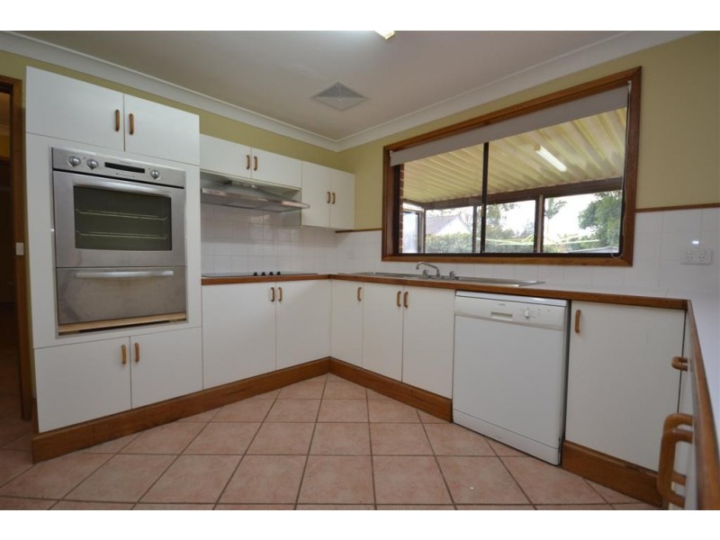 122 Yurunga Drive, North Nowra NSW 2541