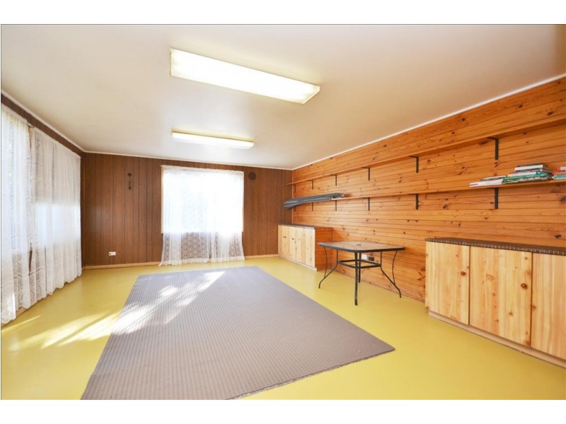 77 Albert Street, Nowra NSW 2541