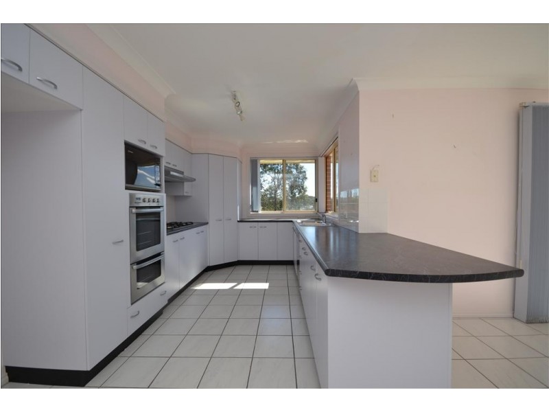 112 Tea Tree Lane, Nowra Hill NSW 2540
