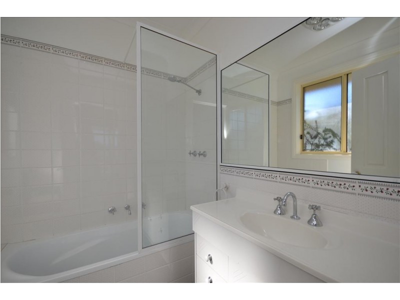 112 Tea Tree Lane, Nowra Hill NSW 2540