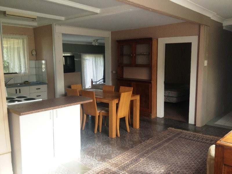 411 Coolangatta Road, Far Meadow NSW 2535