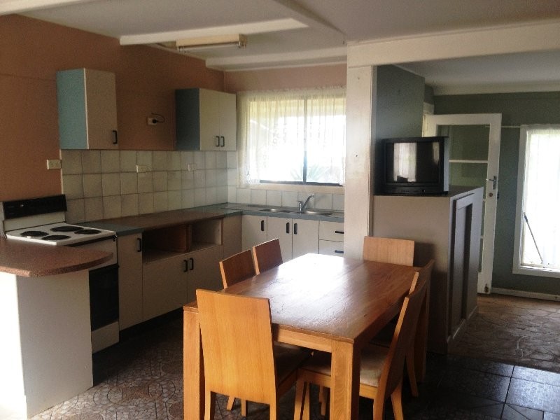 411 Coolangatta Road, Far Meadow NSW 2535