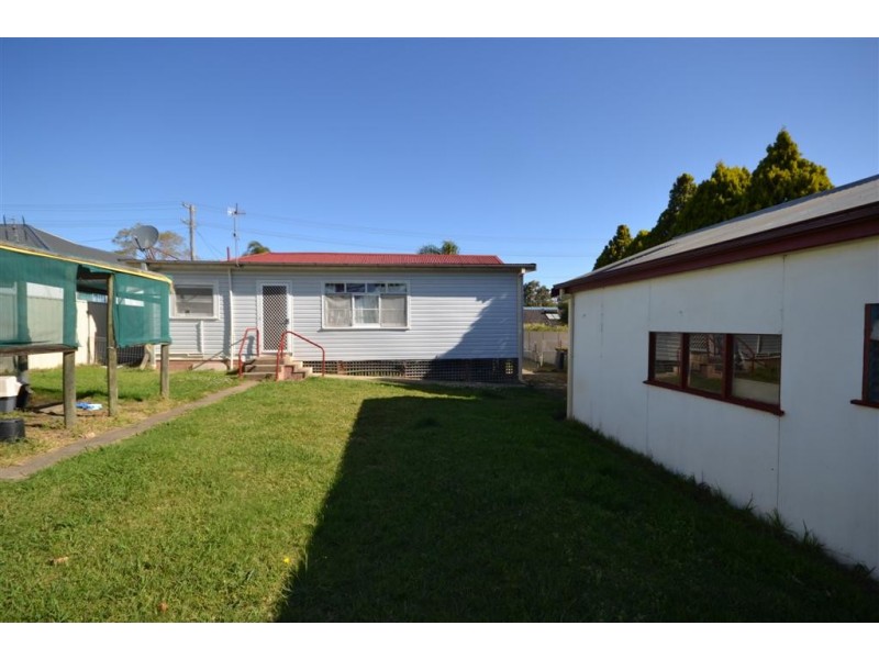 73 Albert Street, Nowra NSW 2541