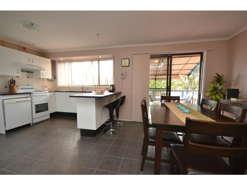 17 Seccombe Street, Nowra NSW 2541