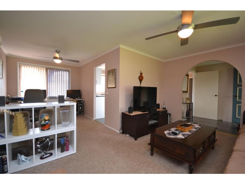 17 Seccombe Street, Nowra NSW 2541