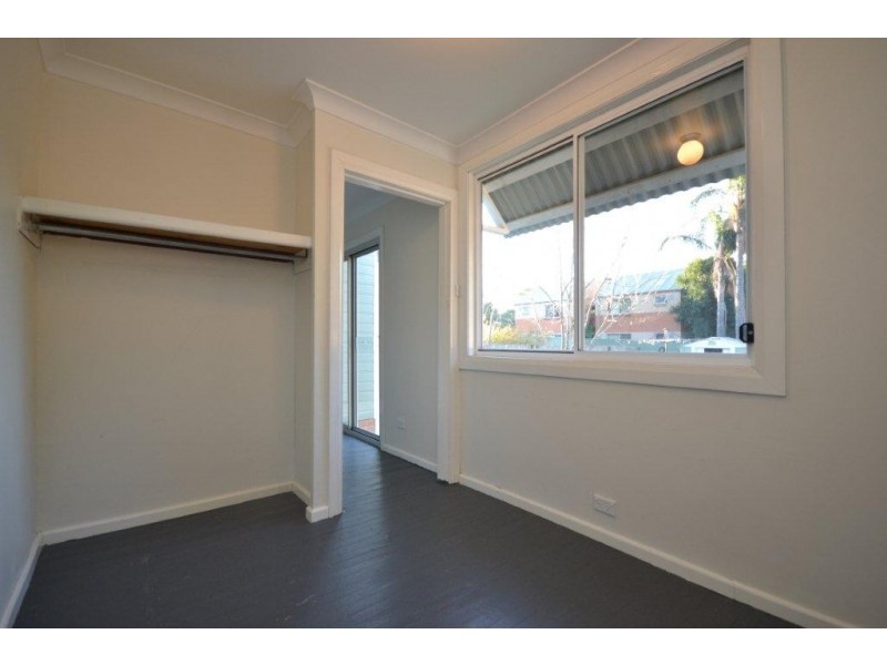 15 Huxley Street, Nowra NSW 2541