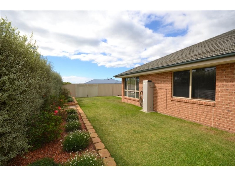 4 Kauri Street, Worrigee NSW 2540