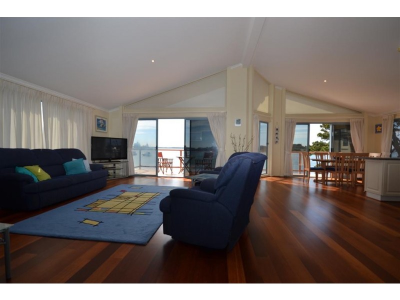 44 Haiser Road, Greenwell Point NSW 2540