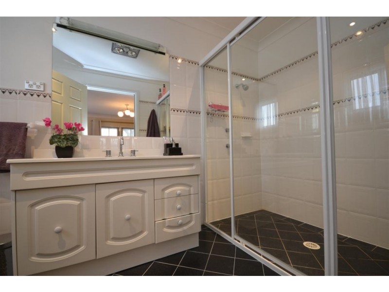 44 Haiser Road, Greenwell Point NSW 2540