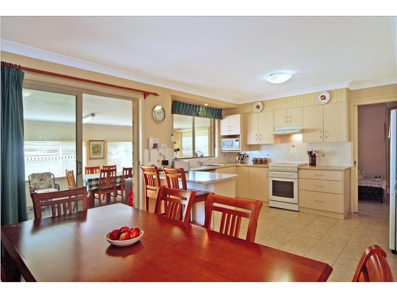 66 Lyndhurst Drive, Bomaderry NSW 2541