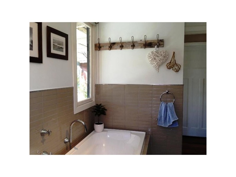 79 River Road, Shoalhaven Heads NSW 2535