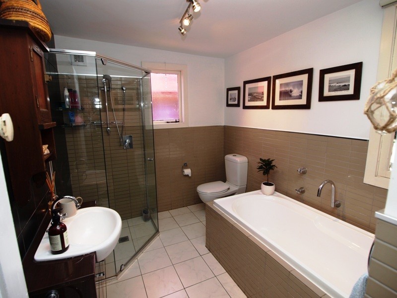 79 River Road, Shoalhaven Heads NSW 2535