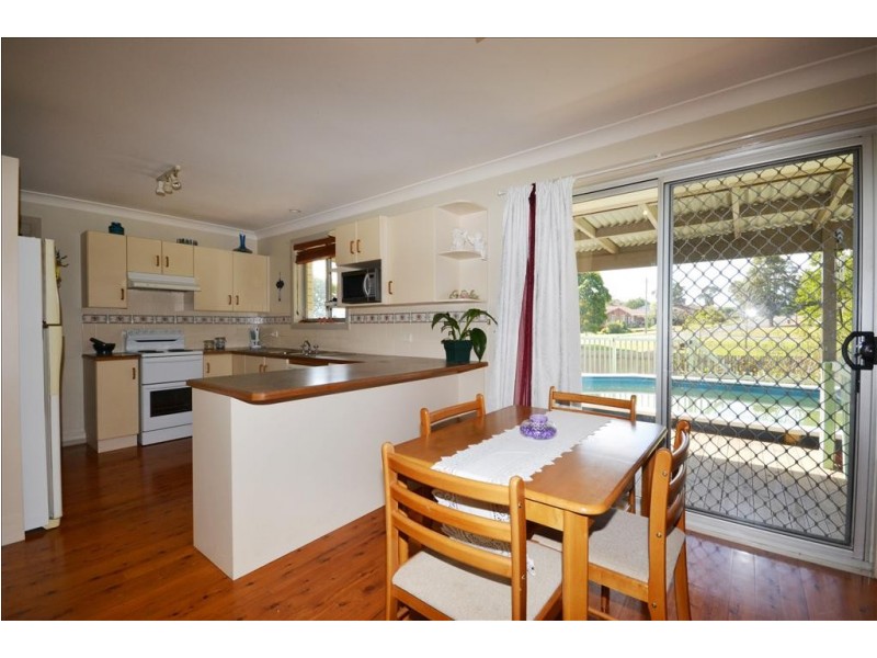 5 Seccombe Street, Nowra NSW 2541