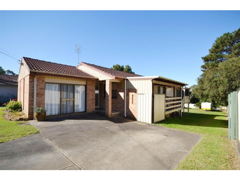 6 North Tarawal Street, Bomaderry NSW 2541