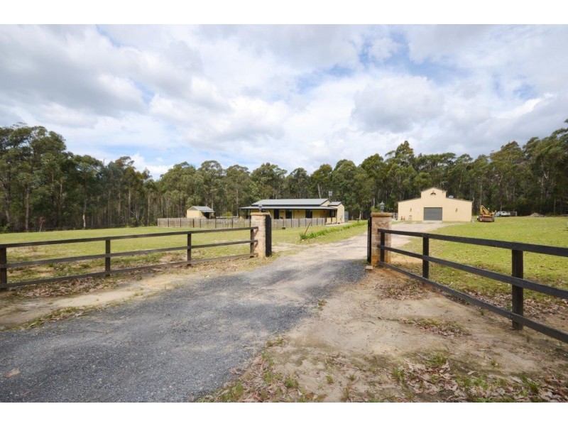 139 Sinclair Road, Falls Creek NSW 2540