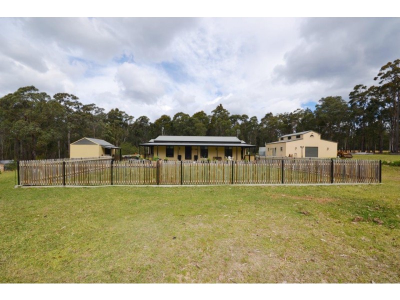 139 Sinclair Road, Falls Creek NSW 2540