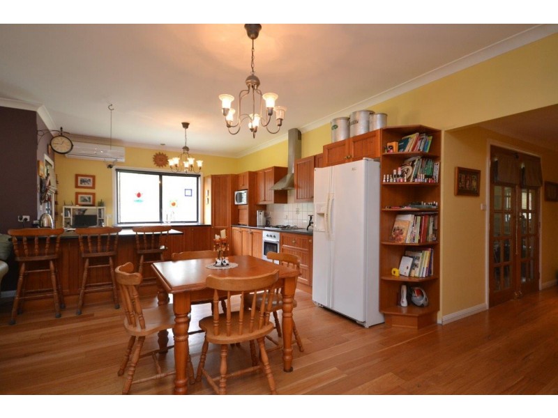 139 Sinclair Road, Falls Creek NSW 2540