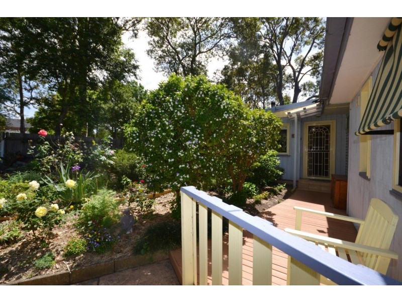 7 Mattes Way, Bomaderry NSW 2541