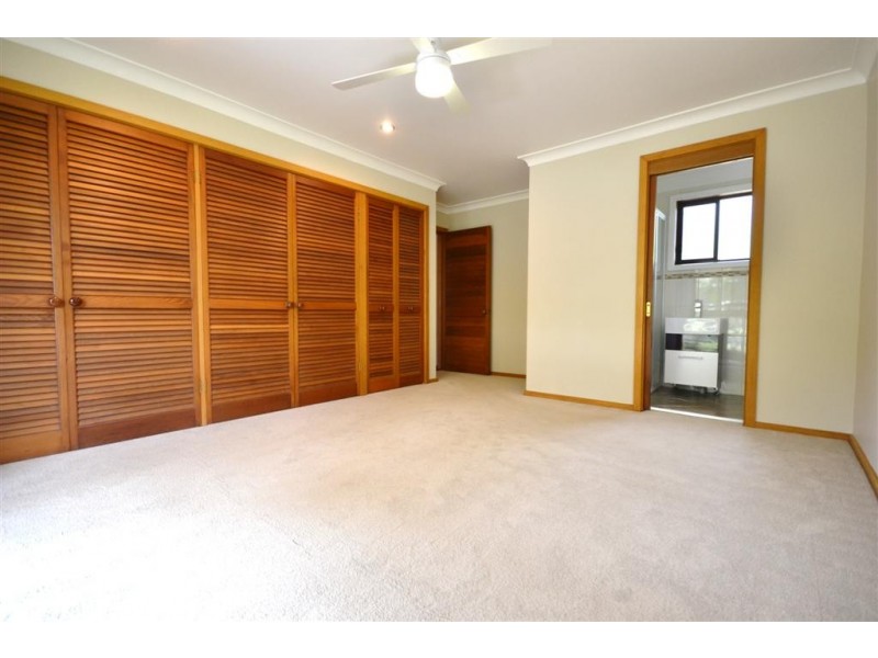 11 Ambassador Avenue, North Nowra NSW 2541