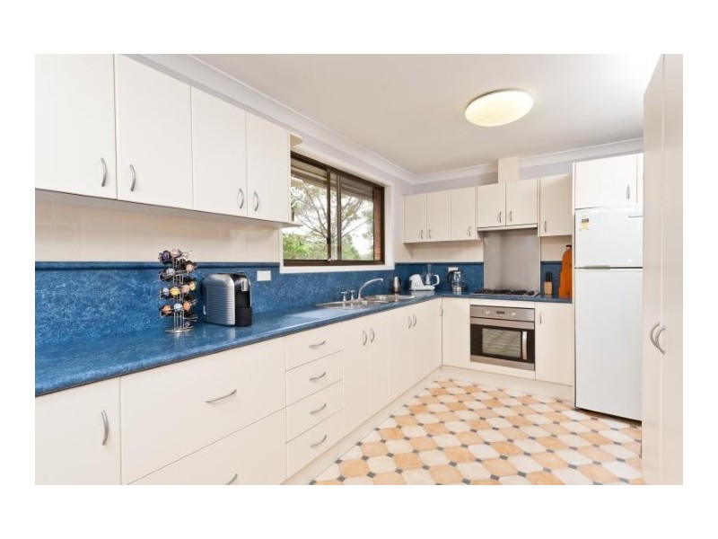 6 Shanklin Close, Bomaderry NSW 2541