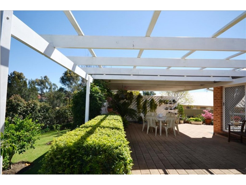 54 Kardella Avenue, Nowra NSW 2541