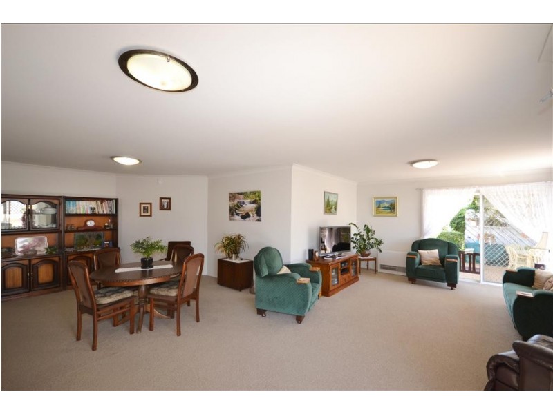 54 Kardella Avenue, Nowra NSW 2541