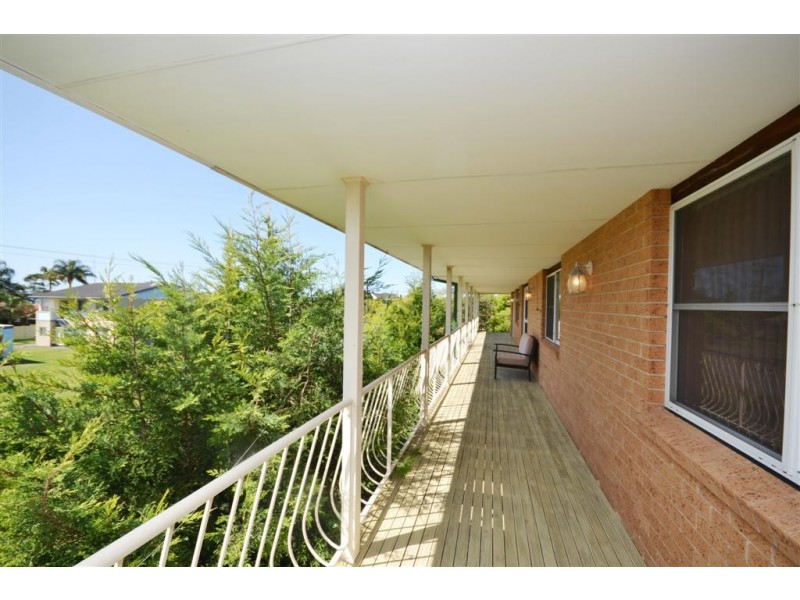 62 Comarong Street, Greenwell Point NSW 2540