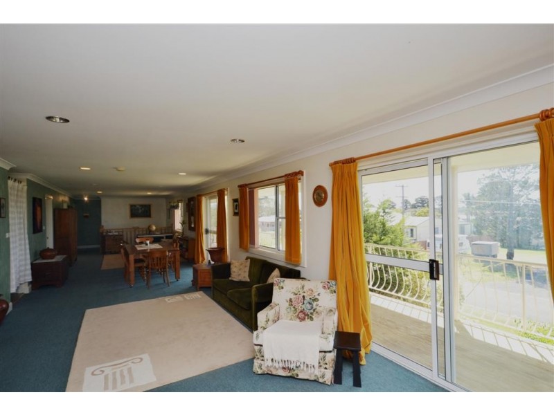 62 Comarong Street, Greenwell Point NSW 2540